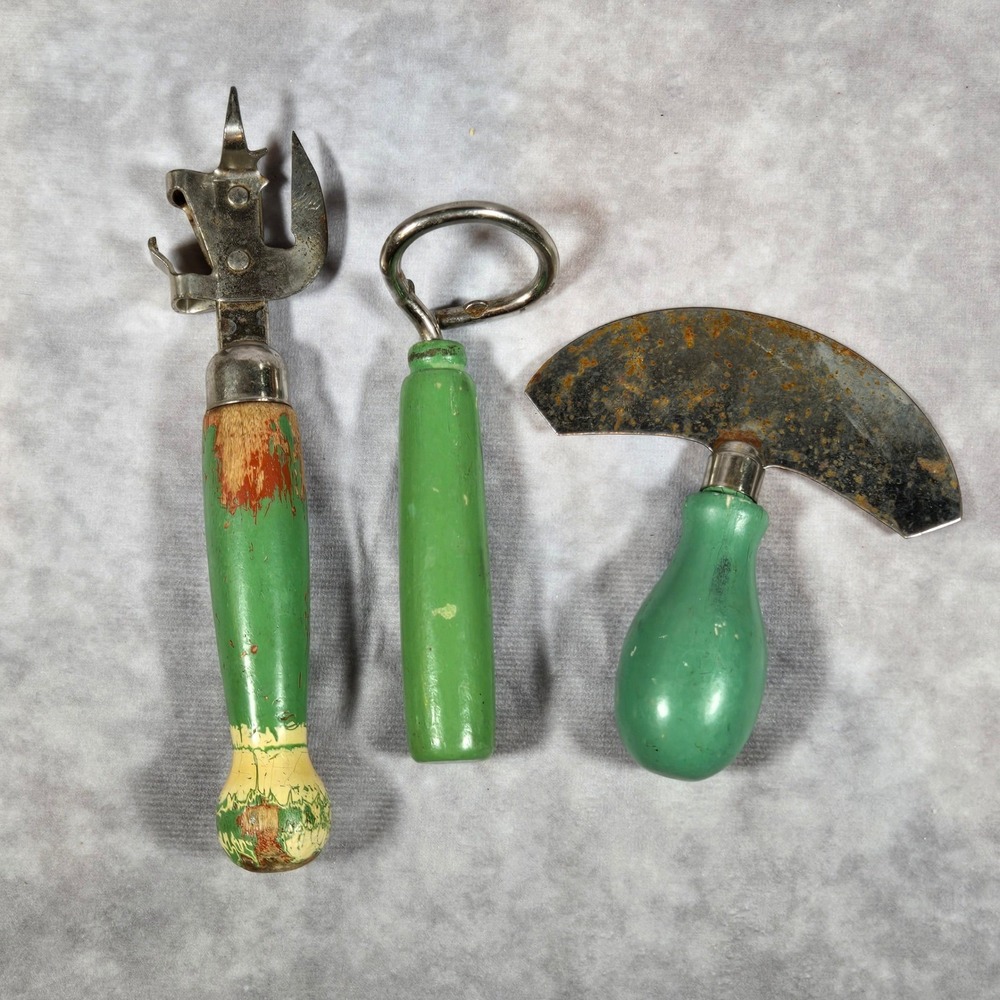 Vintage‎ Green Wood Handle Kitchen Tools Chopper Can Opener Bottle Opener